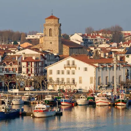 Plein Centre, Lumineux Et Spacieux Appartement