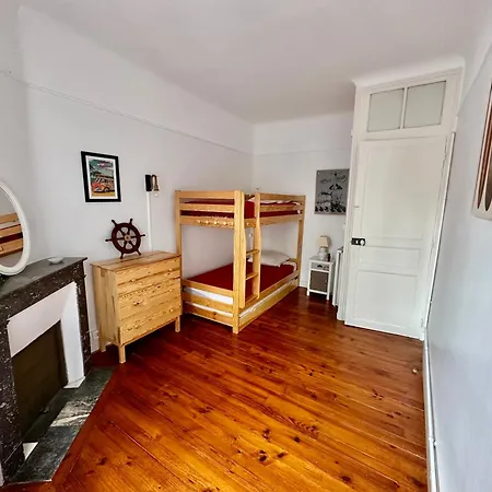 Plein Centre, Lumineux Et Spacieux *